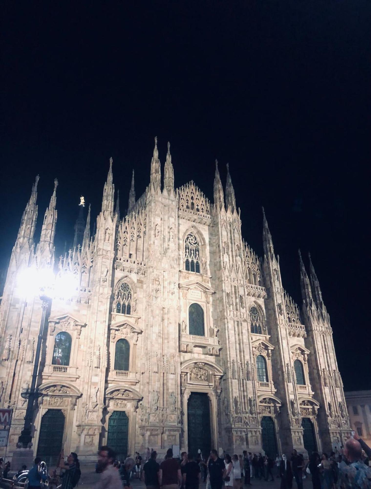 Appartamento Bilocale In Bande Nere-Metro Rossa Duomo Milano Esterno foto